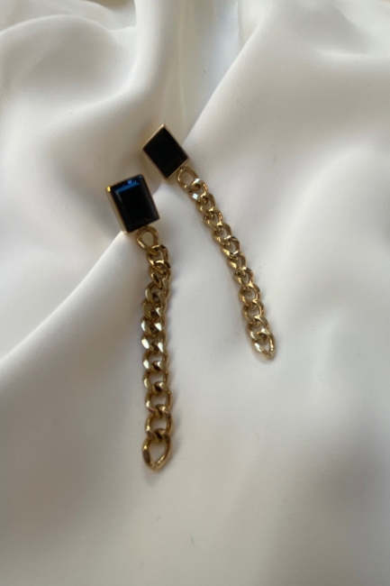 Black stone long earrings