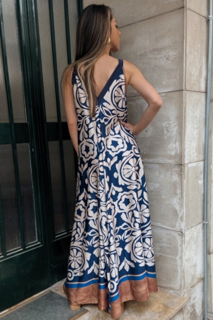 Wendy maxi φόρεμα σε μπλε και εκρού απόχρωση