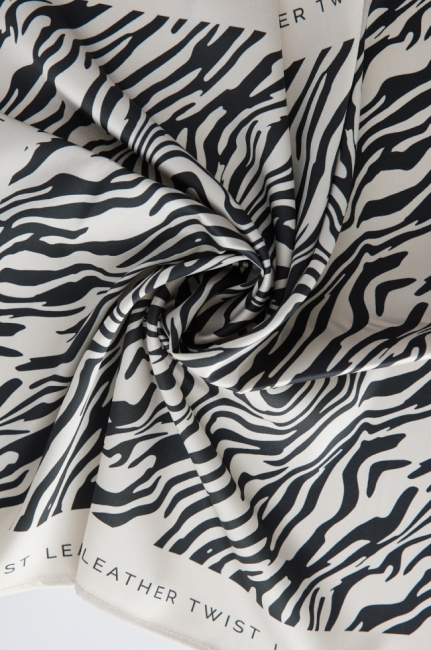 KIKA SCARF ZEBRA ECRU