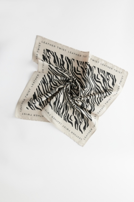 KIKA SCARF ZEBRA ECRU