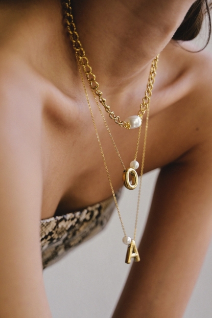 Monogram Chain Gold with Pearl