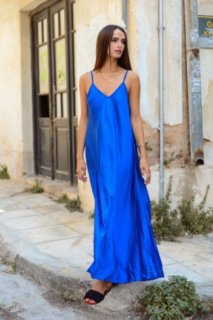 Sandra σατέν φόρεμα σε μπλε απόχρωση