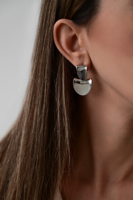 Remina earrings σε ασημί απόχρωση