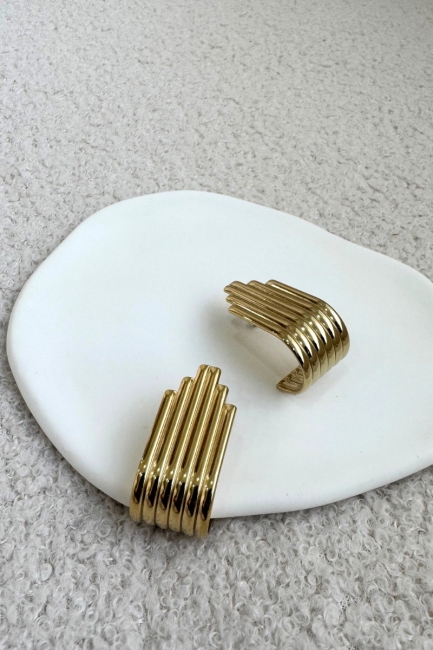 Samantha gold