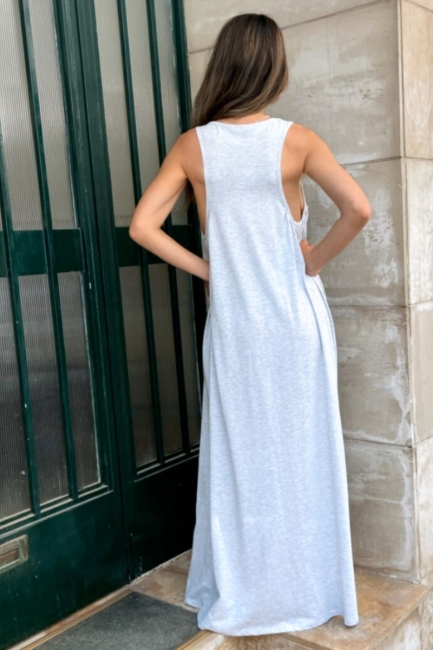 Agape maxi φόρεμα σε ανοιχτή γκρι απόχρωση