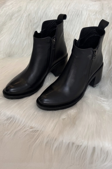Jiji Booties-Black