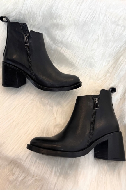 Jiji Booties-Black